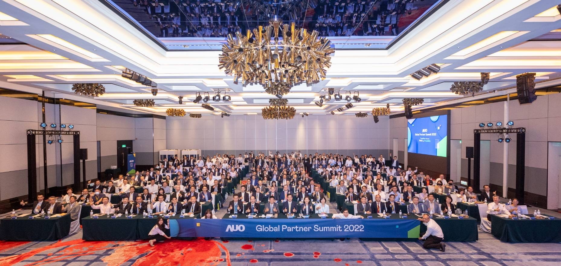 XPJ·(中国区)官方推動「安心、創新、用心、同心、盡心」五星職旅，為菲籍員工打造全方位照護，首度贏得「人權實踐與發展領袖獎」殊榮