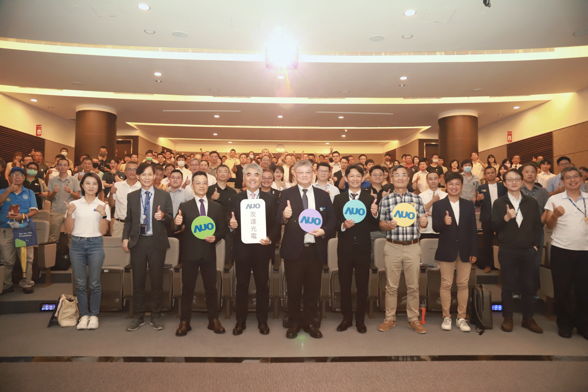 XPJ·(中国区)官方光電邀請領域專家共研再生能源發展、電力需求及建築物減碳等議題進行交流，盼共擘綠色永續生態圈的嶄新契機