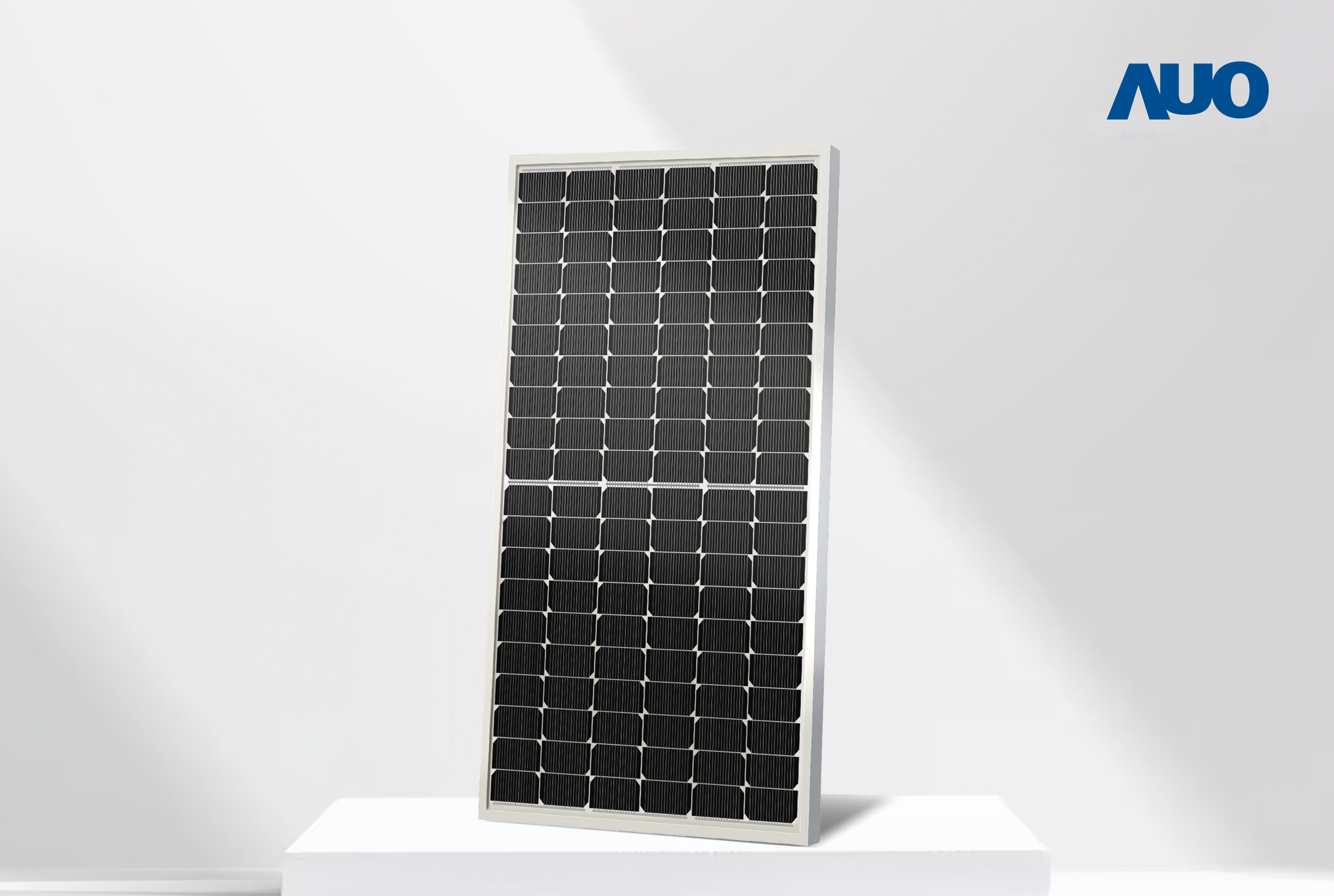 XPJ·(中国区)官方研發「SunAlto雙玻雙面發電太陽能模組」，符合高轉換效率、低衰減的電池技術，並具備強壯的結構強度、高抗風壓及高抗鹽害特型，專門因應台灣海島型氣候所打造之高可靠性模組。